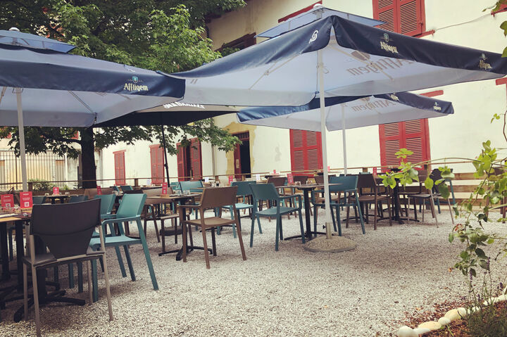 Kalostrape Ostatua Jatetxea Baiona, Euskal Herria. Restaurant et bar du Petit Bayonne.