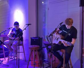 Kalostrape Ostatua, baiona. Le groupe The Couch Dwellers en concert le 30 mars 2024.