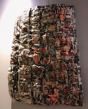 Kalostrape Ostatua Jatetxea Euskal Herria, Baiona. Bar et restaurant situé dans l'ancien couvent des Visitandines, au coeur du Petit Bayonne. Oeuvre de Jean Claude Imbert, artiste colleur, durant le mois de mars 2018