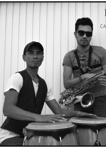 Kalostrape Ostatua eta Jatetxea, Restaurant et Bar incontournable du coeur historique de Bayonne. Situé au 22 rue Marengo, dans l'ancien cloître des Visitandines. Le samedi 5 octobre, concert live du duo electro Camilo K-Bra et Lufti Jakfar.