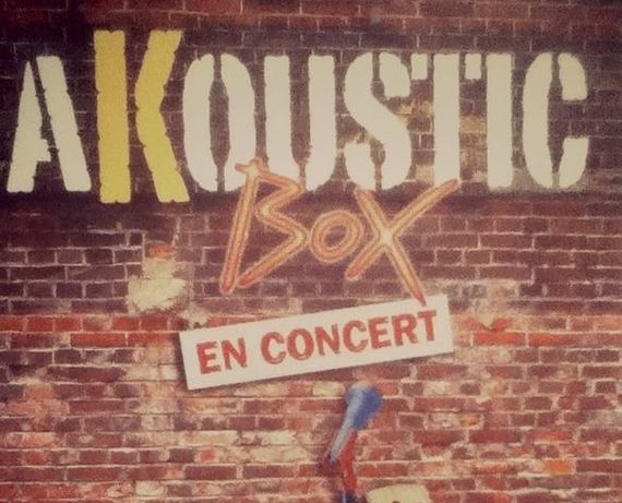 Kalostrape Ostatua, Jatetxea - Baiona Euskal Herria. Bar restaurant au coeur du Petit Bayonne, rue Marengo. Dans l'ancien cloitre des Visitandines. Bar à cocktails et tapas. Concerts, soirées et expositions mensuelles. Affiche du concert d'Akoustic Box.