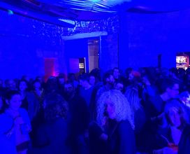 Kalostrape Ostatua Jatetxea, Baiona Euskal Herria - Bar restaurant à Bayonne. Soirées, concerts et expositions. Souvenirs de la DSF Party du samedi 19 décembre 2017.
