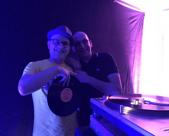Kalostrape Ostatua Baiona, Euskal Herria, bar et restaurant au coeur du Petit Bayonne. Souvenirs de la Soul Expérience du 16 décembre 2017, avec Dj Budin et Dj Roberto Tortuga