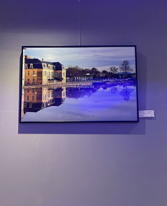 Kalostrape Ostatua eta Jatetxea. Bar et restaurant incontournable de Bayonne, situé au 22 rue Marengo dans l'ancien cloître des Visitandines. Exposition du mosi de novembre 2021 avec la photographe Raphaël James