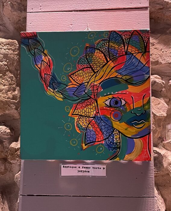 Exposition du mois de septembre 2022, avec l'artiste peintre argentine Evelin Pellegrini. Bar et restaurant incontournable du Petit Bayonne, situé au 22 rue Marengo à Bayonne