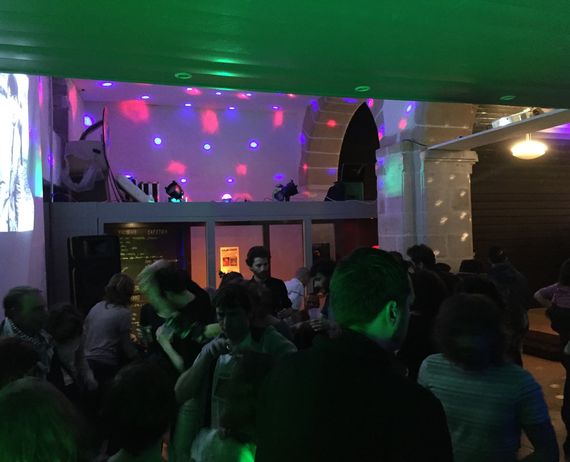 kalostrape restaurant bar bayonne pays basque concert ostatua jatetxea euskal herria baiona cocktails vin ration tapas pintxo incontournable bières belges soirées exposition photographie after work fêtes de bayonne baionako bestak